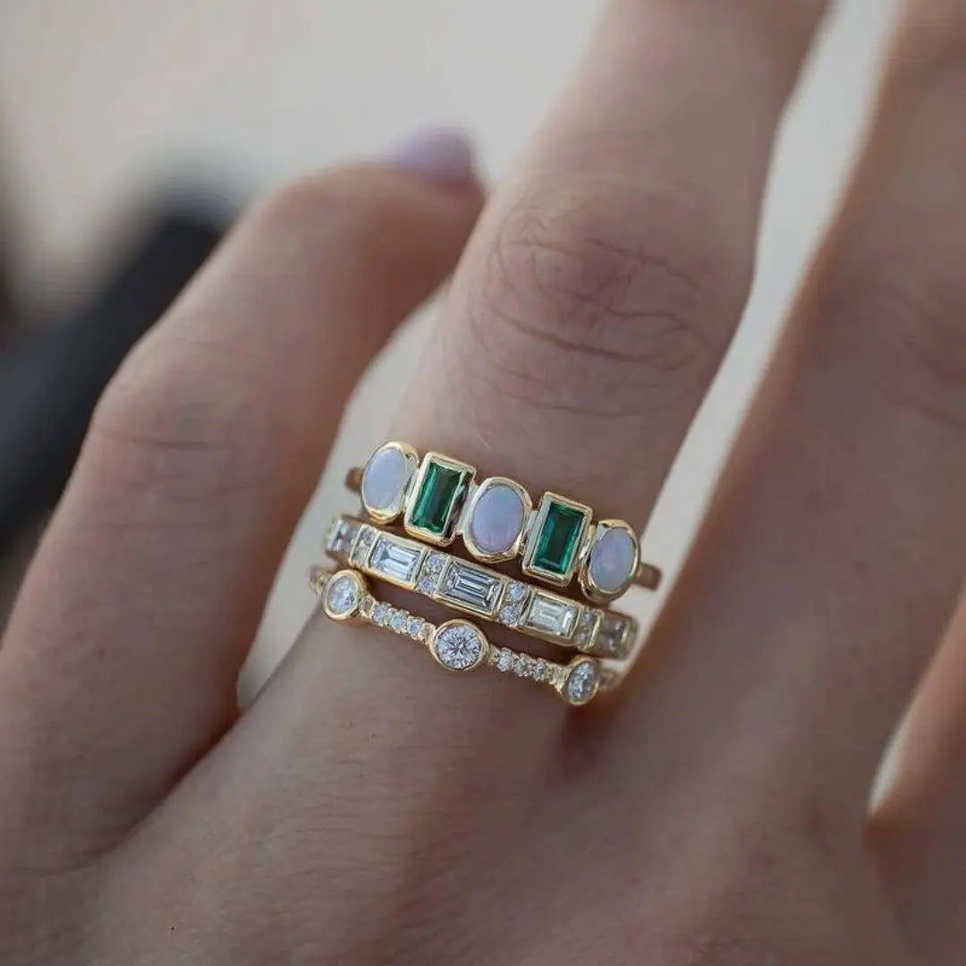 Luz – Anillos Vintage con Ópalo Blanco y Verde