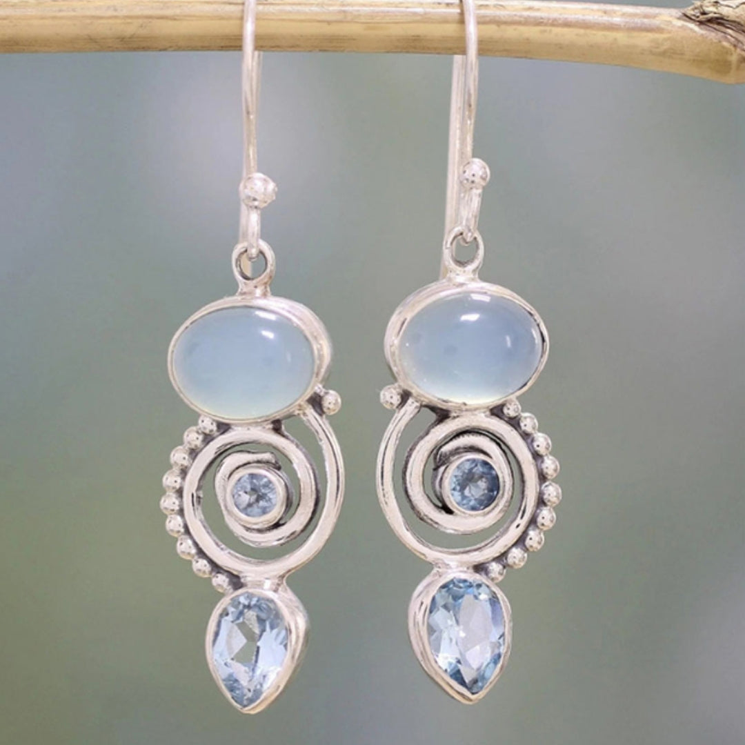 Aurora – Brincos Vintage em Prata com Pedra da Lua