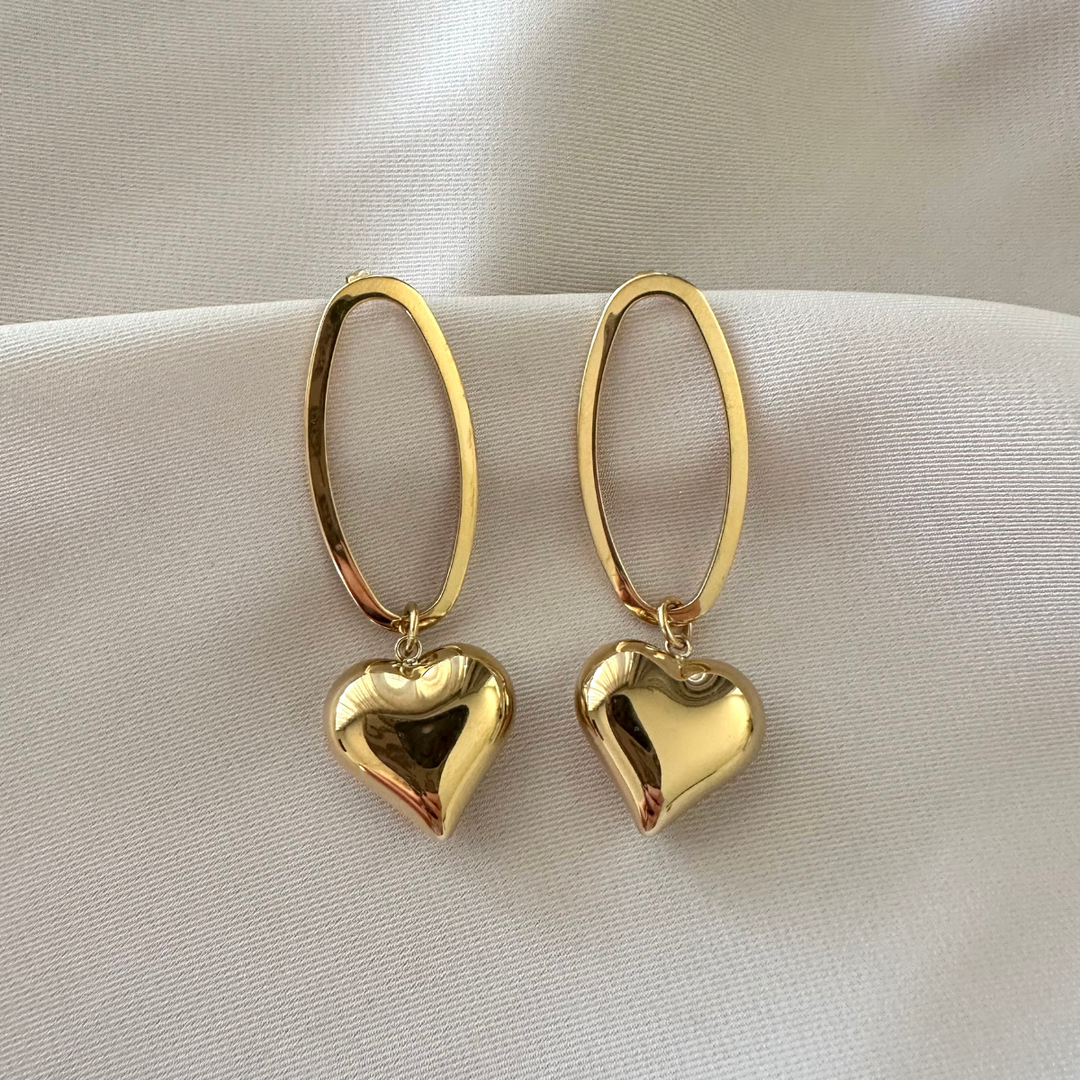 Cara – Pendientes largos dorados