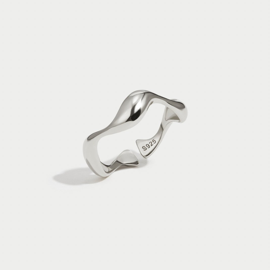 Waves – Anillo minimalista inspirado en el mar