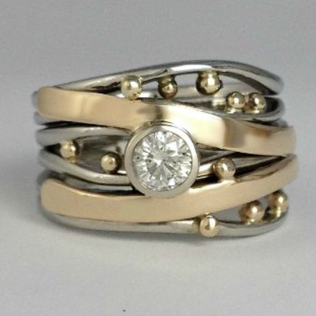 Reina – Anillo Vintage de Oro con Circonita Incrustada
