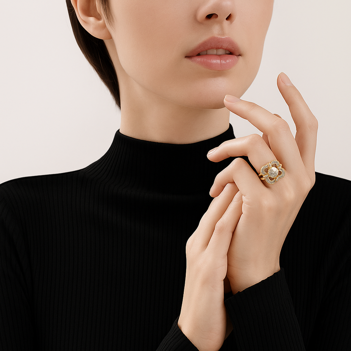 Diseño vintage – Anillo de oro con circonitas