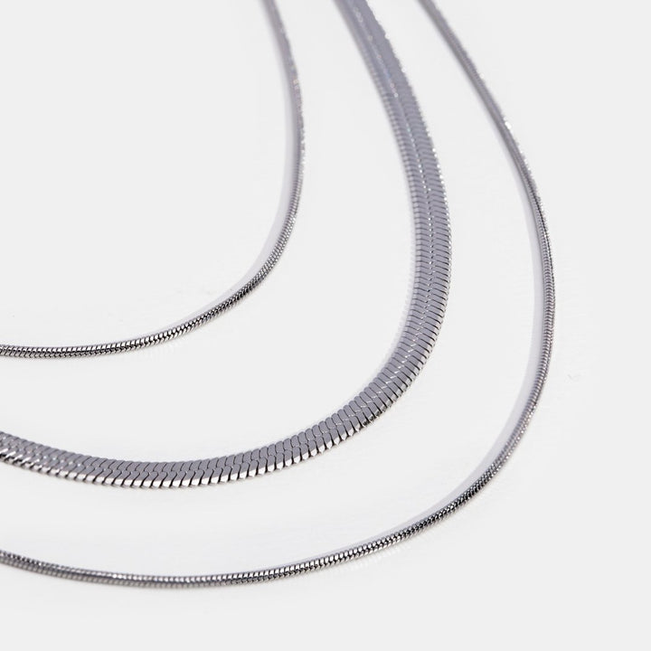 Collar en capas plateado – Estilo elegante y atemporal